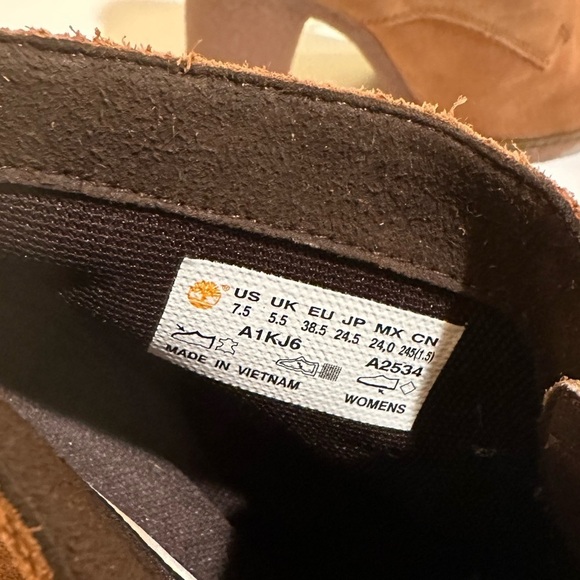 Timberline- tan booties size women’s 7.5 - Picture 4 of 5